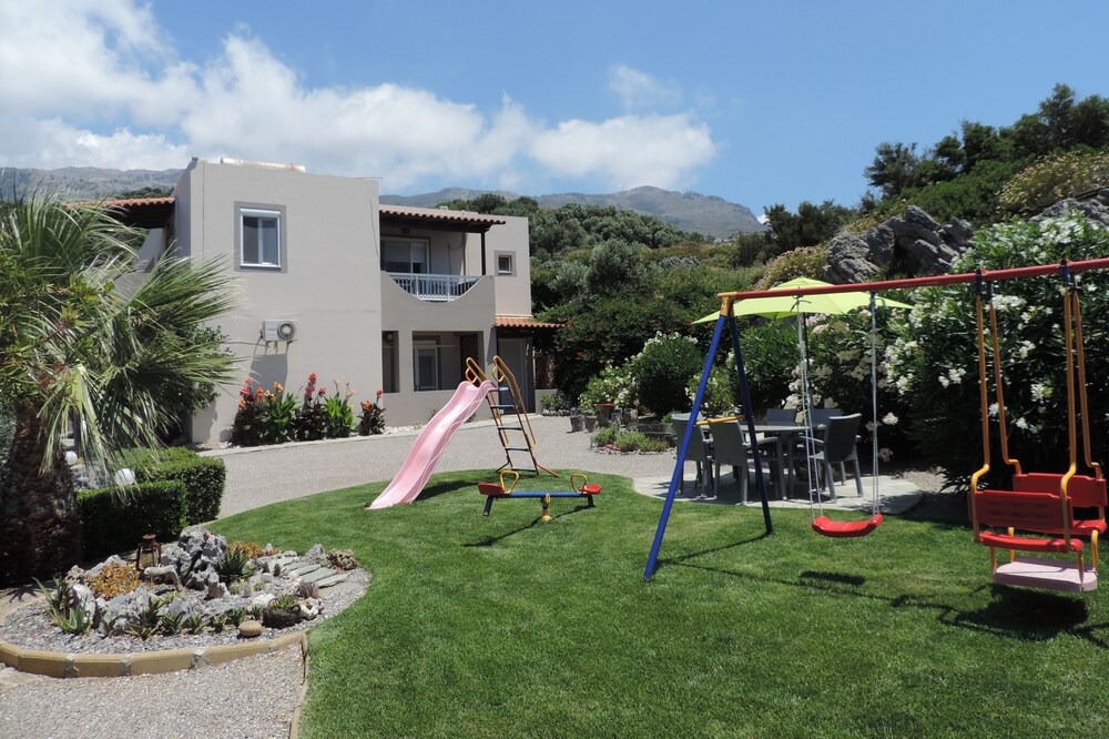 Photo of Others in Souda