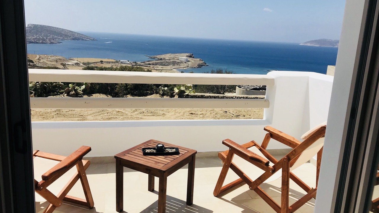 Photo of Patio Balcony in Schinoussa Town