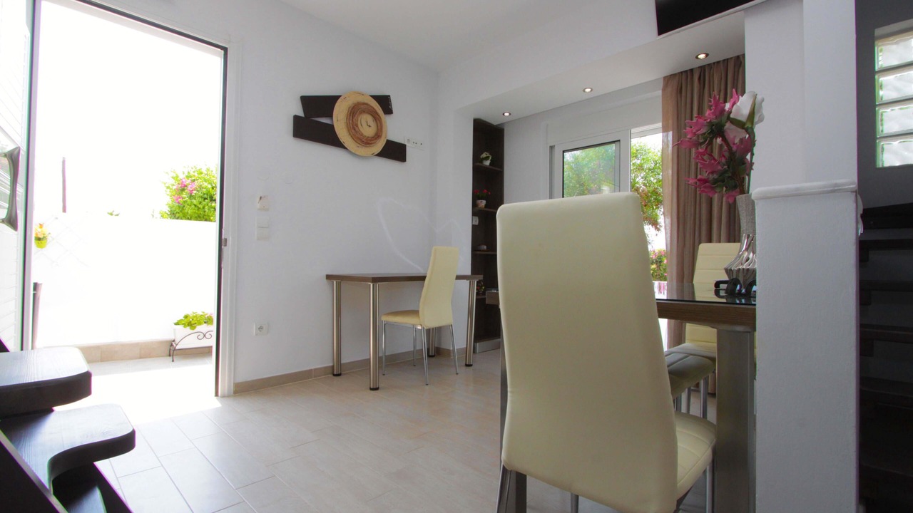 Photo of Livingroom in Haraki