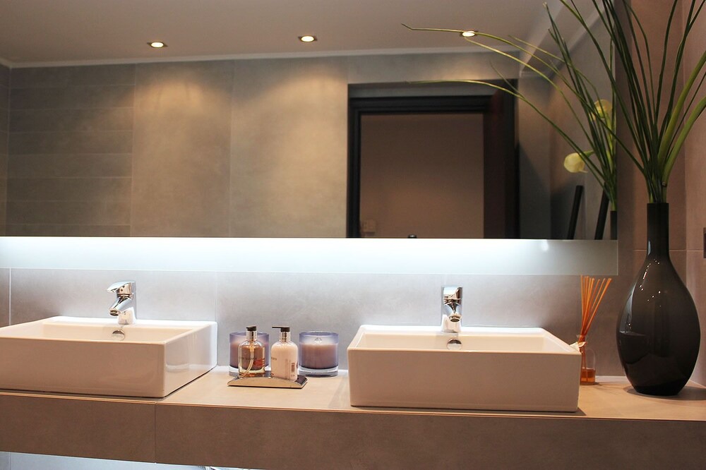 Photo of Bathroom in Katakali