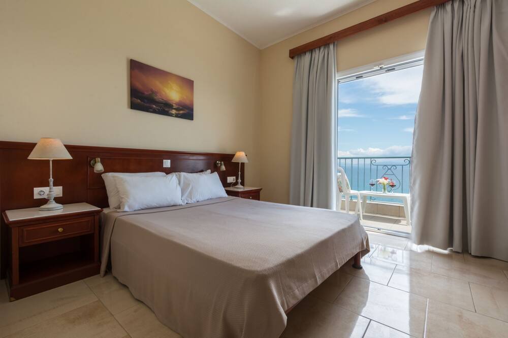 Photo of Bedroom in Petriti