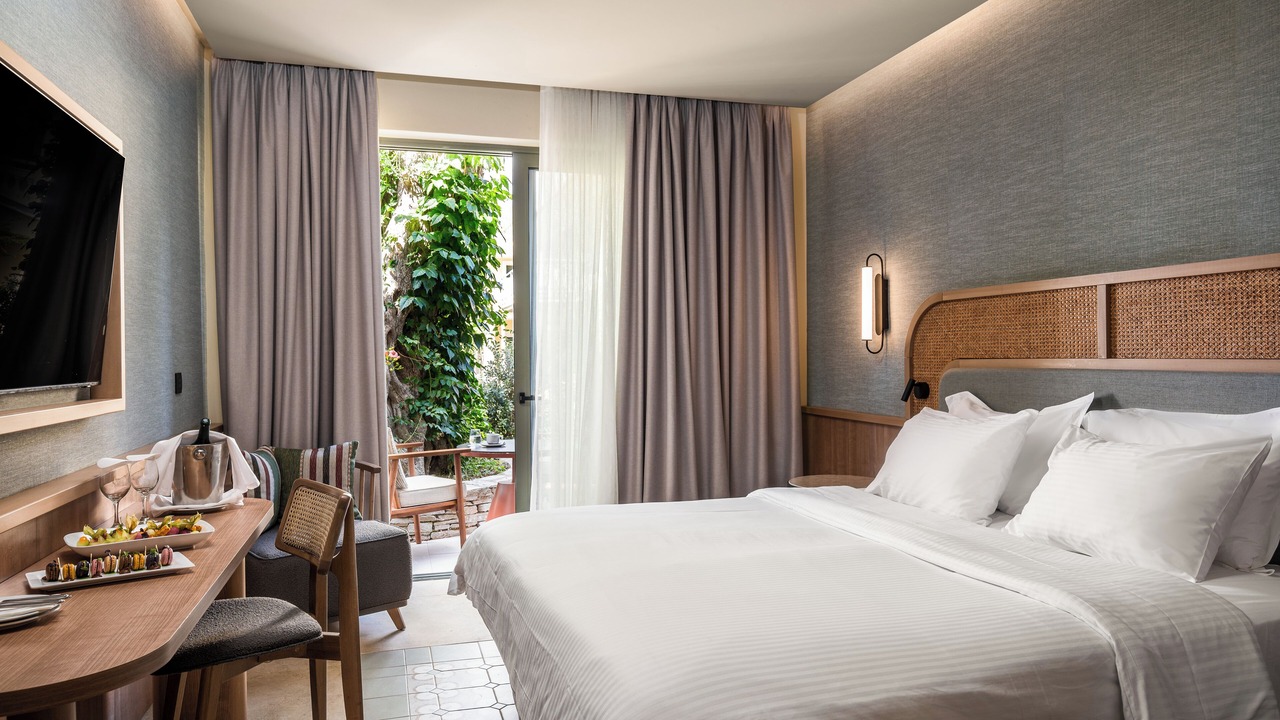 Photo of Bedroom in Messonghi