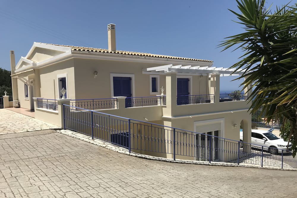 Photo of Outdoor in Agios Ilias