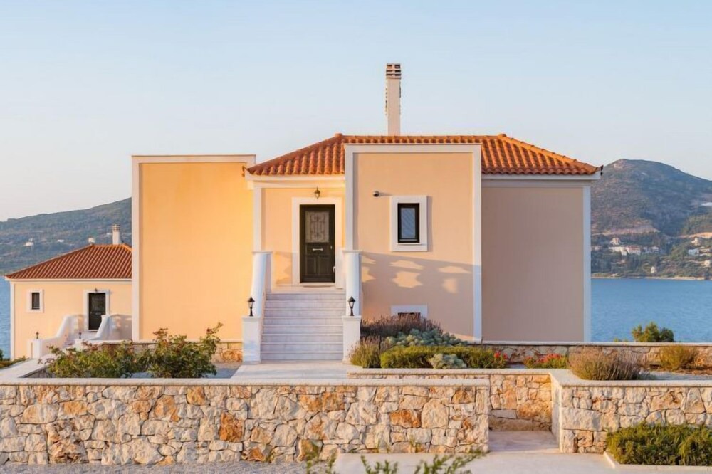 Photo of Outdoor in Samos Town
