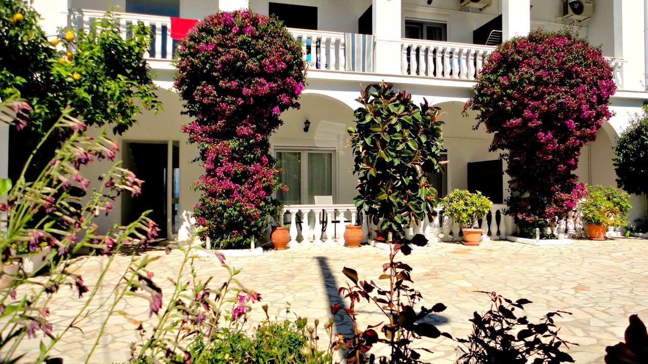 Photo of Outdoor in Messonghi