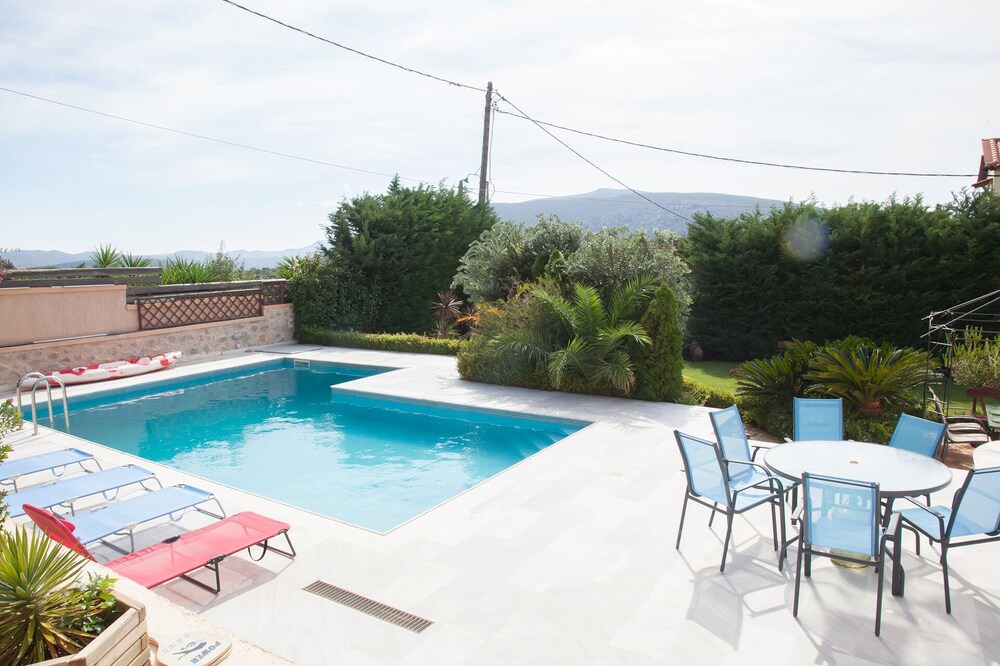 Photo of Outdoor in Saronikos