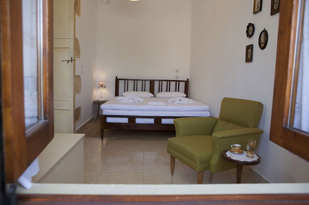 Photo of Bedroom in Drapanias