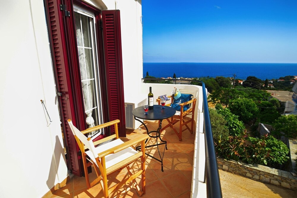 Photo of Patio Balcony in Agios Kirykos