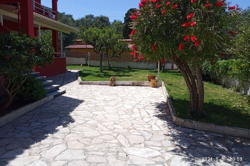 Photo of Outdoor in Agia Pelagia Chlomou
