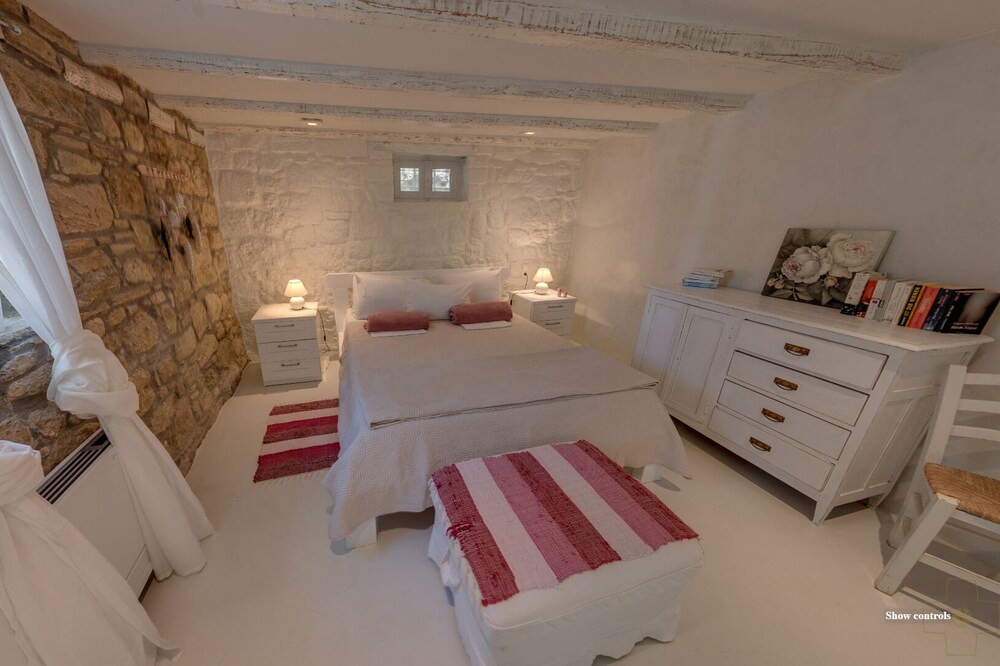 Photo of Bedroom in Pitsidia
