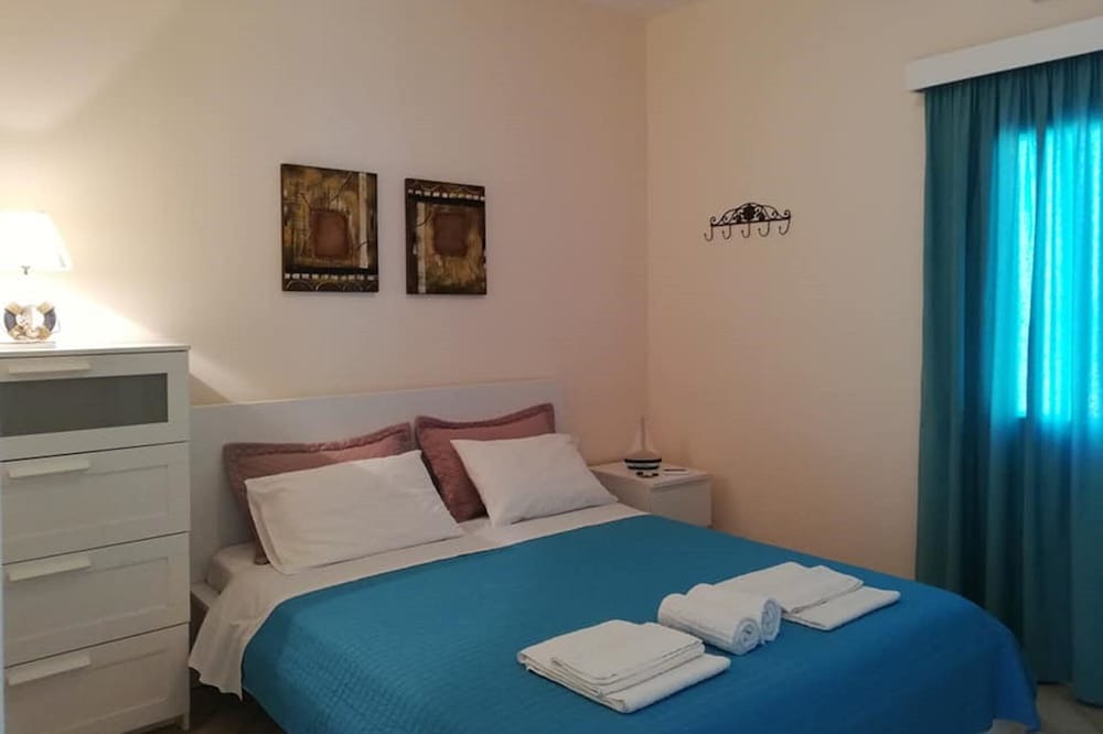 Photo of Bedroom in Kokkini Chani