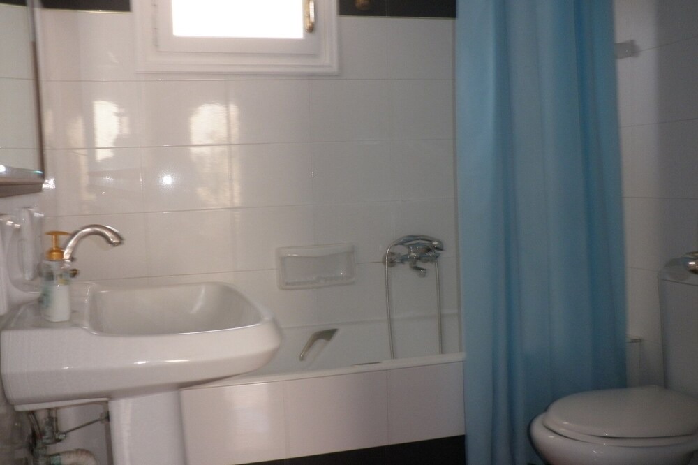 Photo of Bathroom in Kokkini Chani