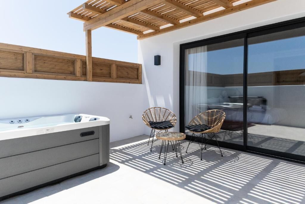 Photo of Outdoor in Glastros