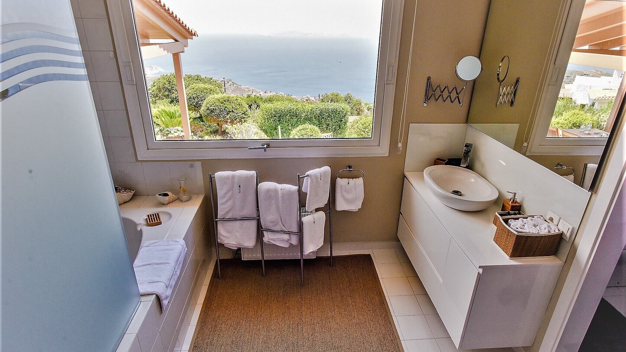 Photo of Bathroom in Rodhia