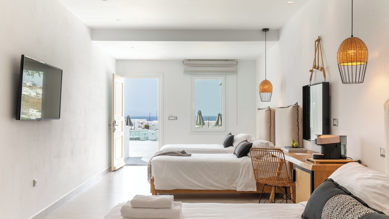 Photo of Bedroom in Platis Gialos