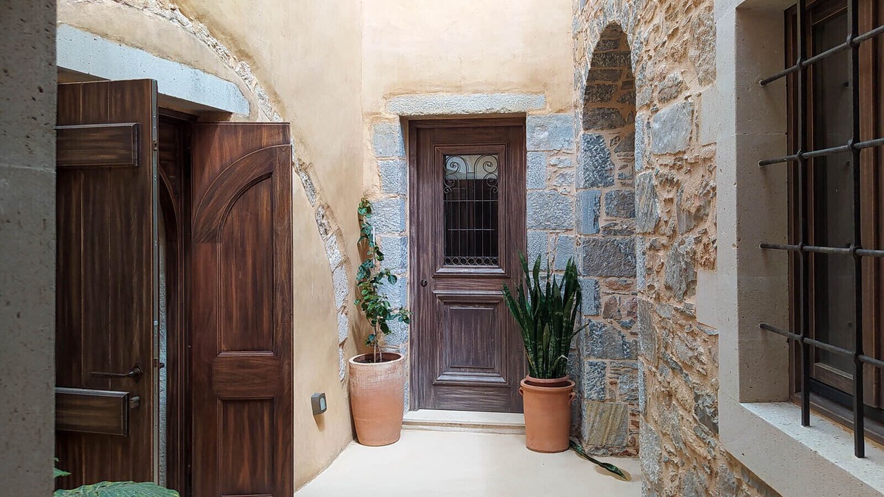 Photo of Outdoor in Minoa Pediada