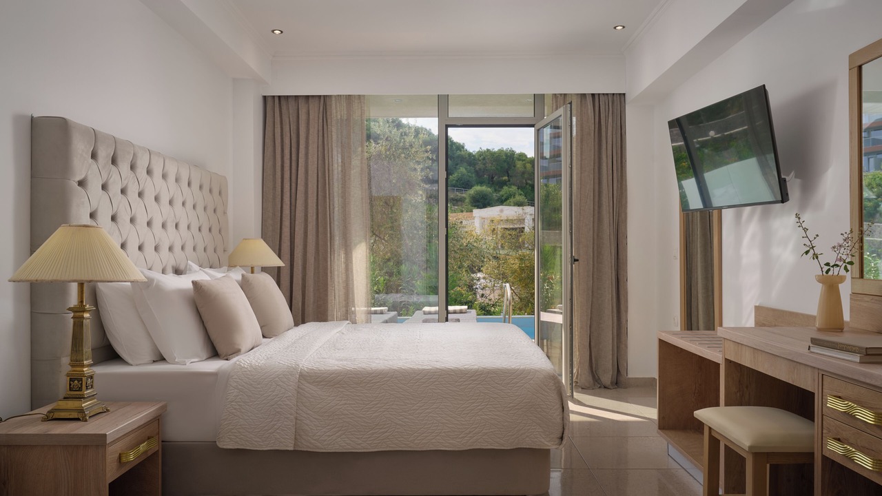 Photo of Bedroom in Chlomos