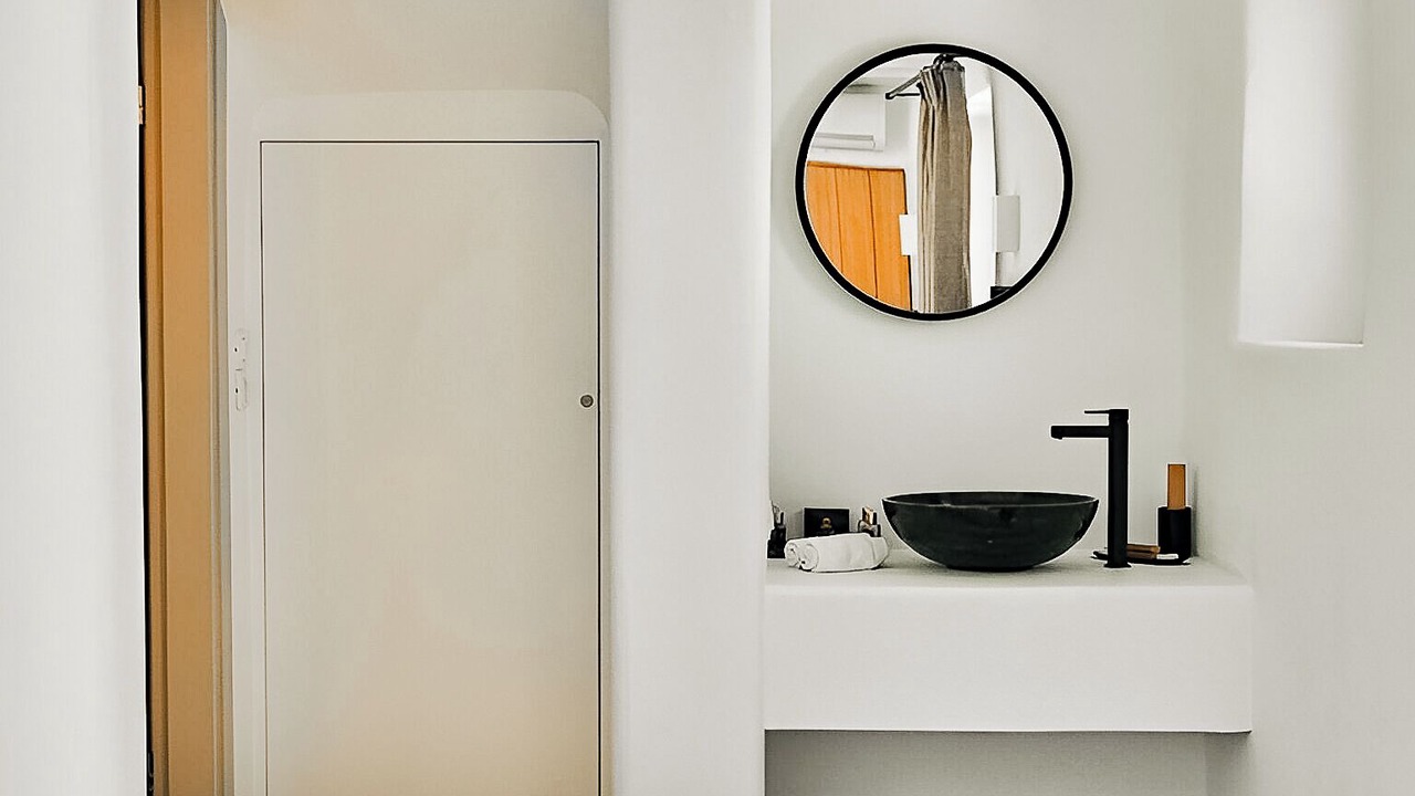 Photo of Bathroom in Faros Armenistis