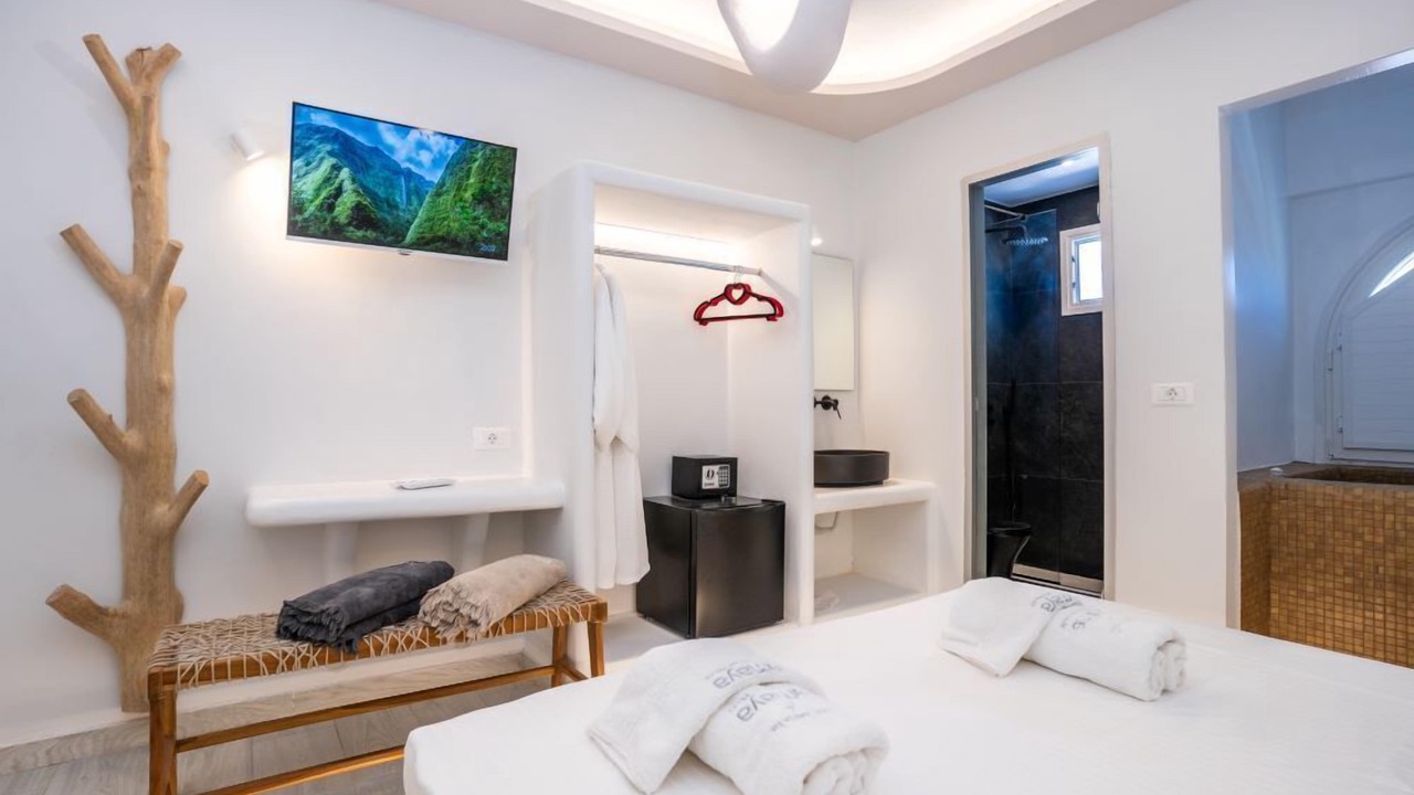 Photo of Bedroom in Perissa