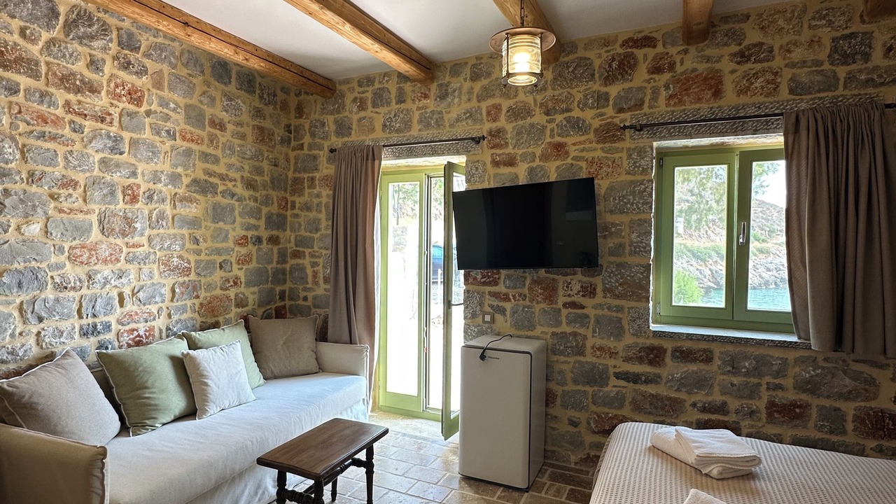 Photo of Bedroom in East Mani