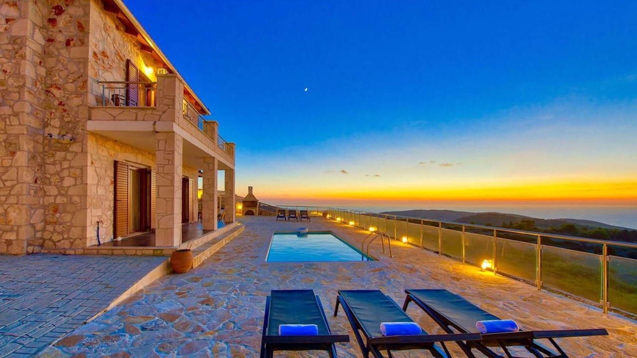Photo of Patio Balcony in Elation