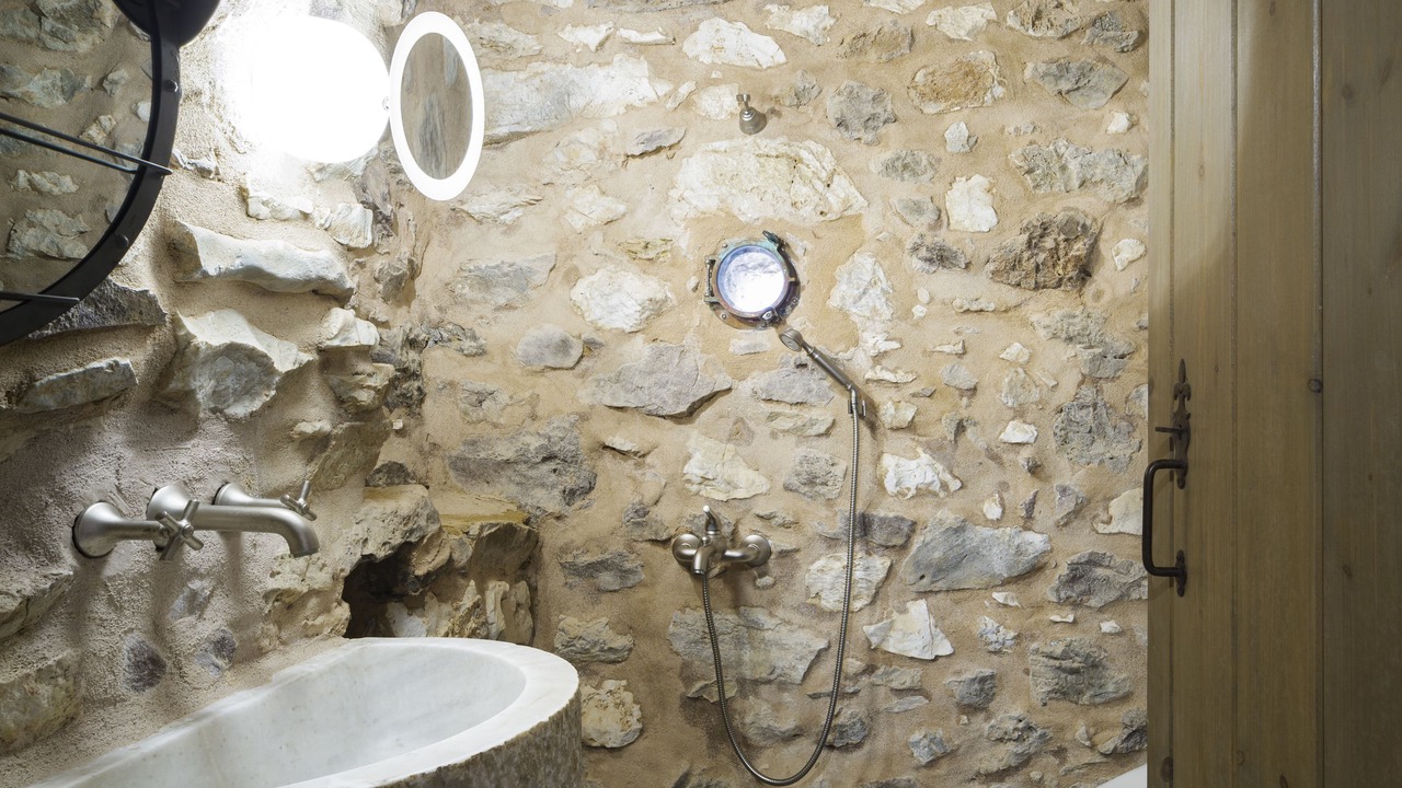 Photo of Bathroom in Omales