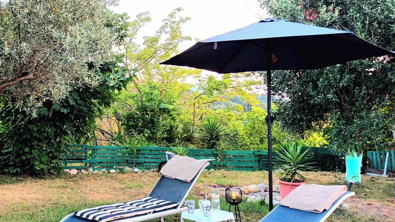 Photo of Outdoor in Antipernoi