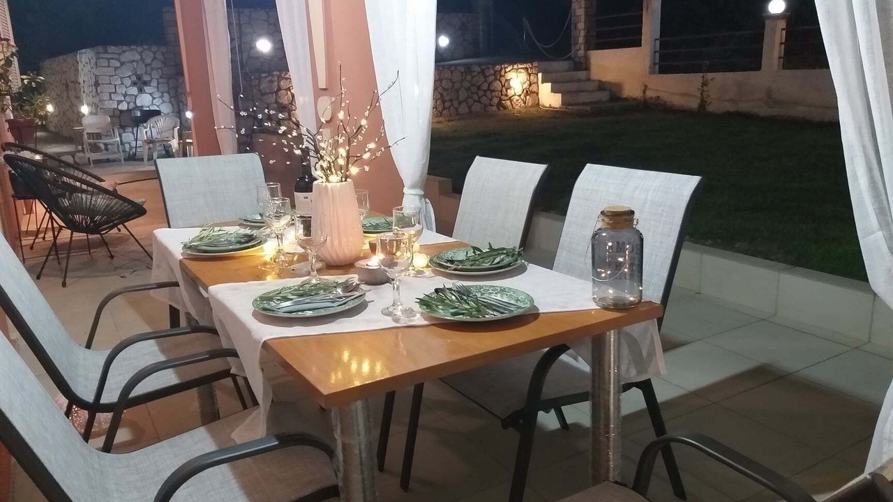 Photo of Outdoor in Antipernoi