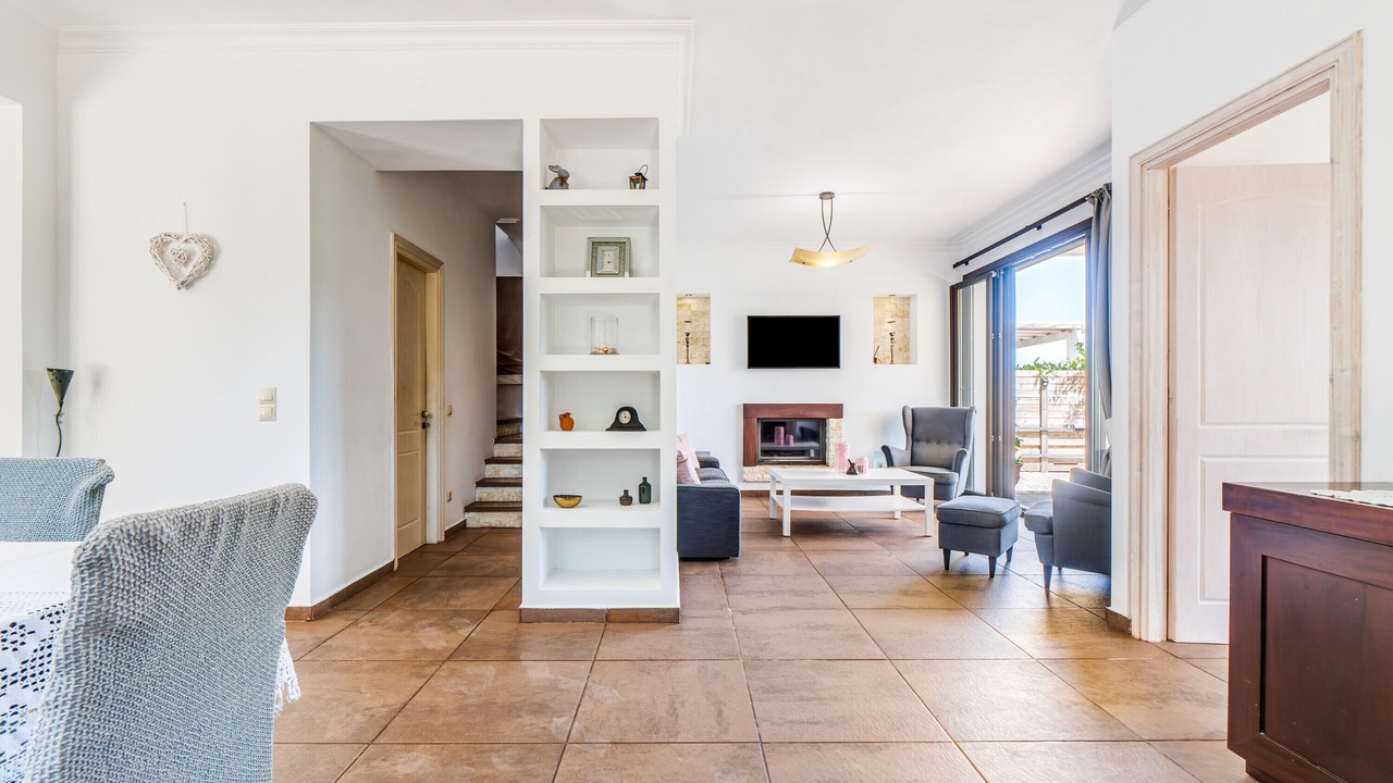 Photo of Livingroom in Peroulion