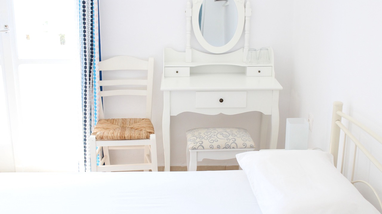 Photo of Bedroom in Ios Town