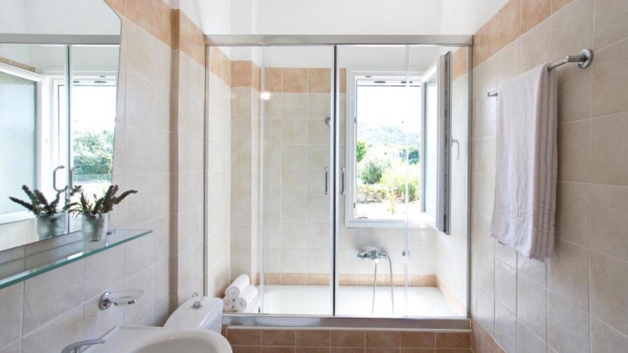 Photo of Bathroom in Kalligoni