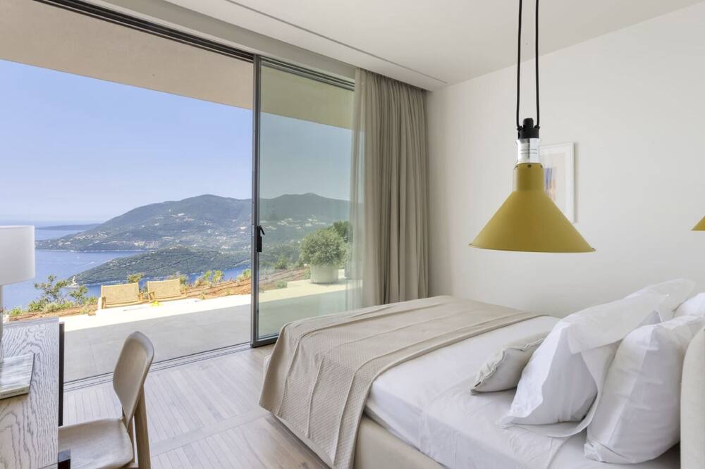 Photo of Bedroom in Evgiros