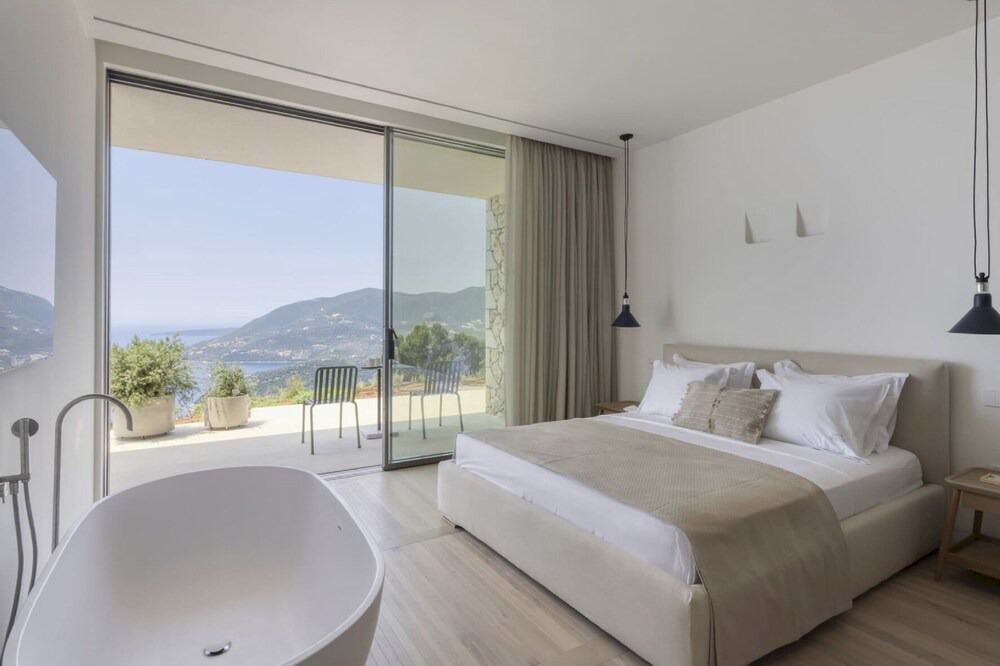Photo of Bedroom in Evgiros