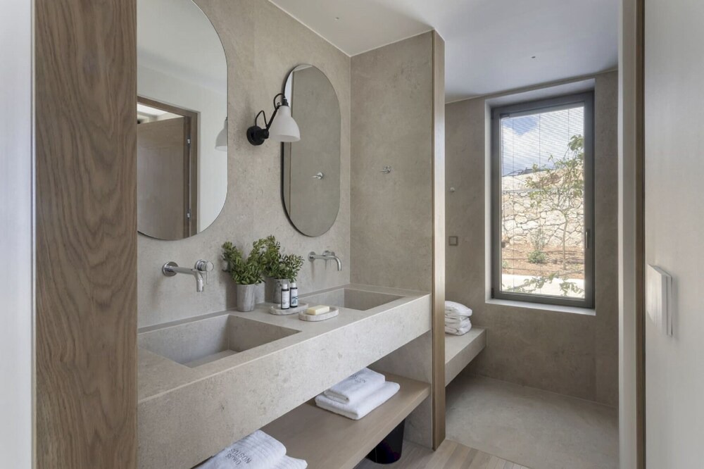 Photo of Bathroom in Evgiros