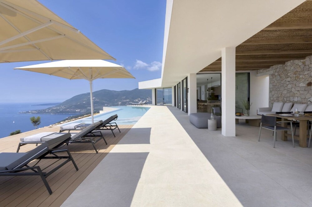 Photo of Outdoor in Evgiros