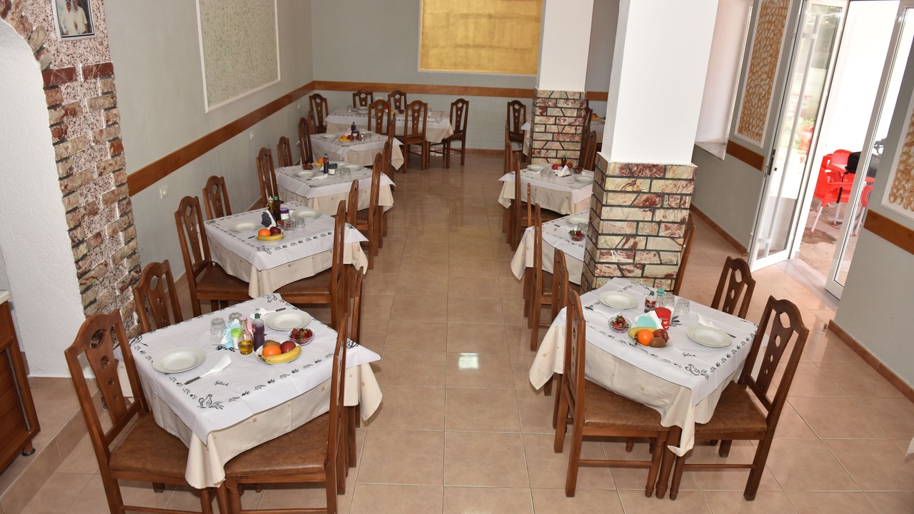Photo of Others in Diber
