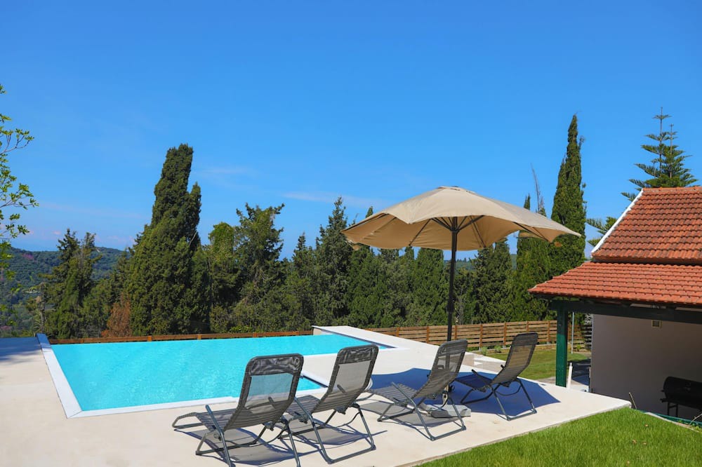Photo of Outdoor in Magoulades