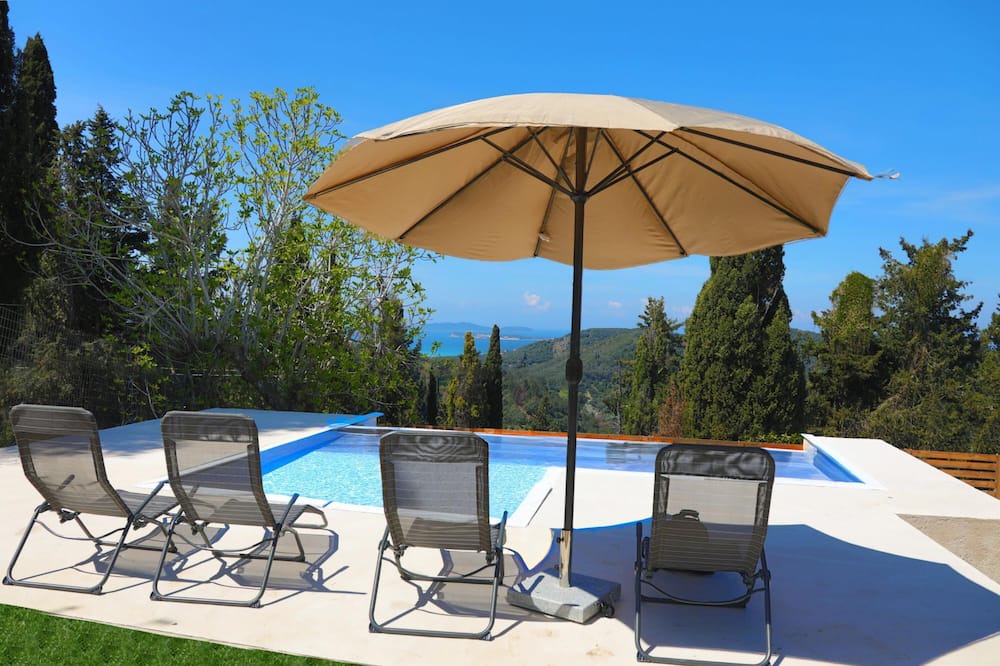 Photo of Outdoor in Magoulades