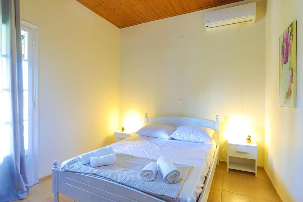 Photo of Bedroom in Magoulades