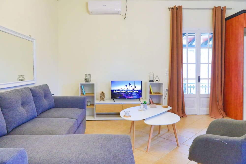 Photo of Livingroom in Magoulades