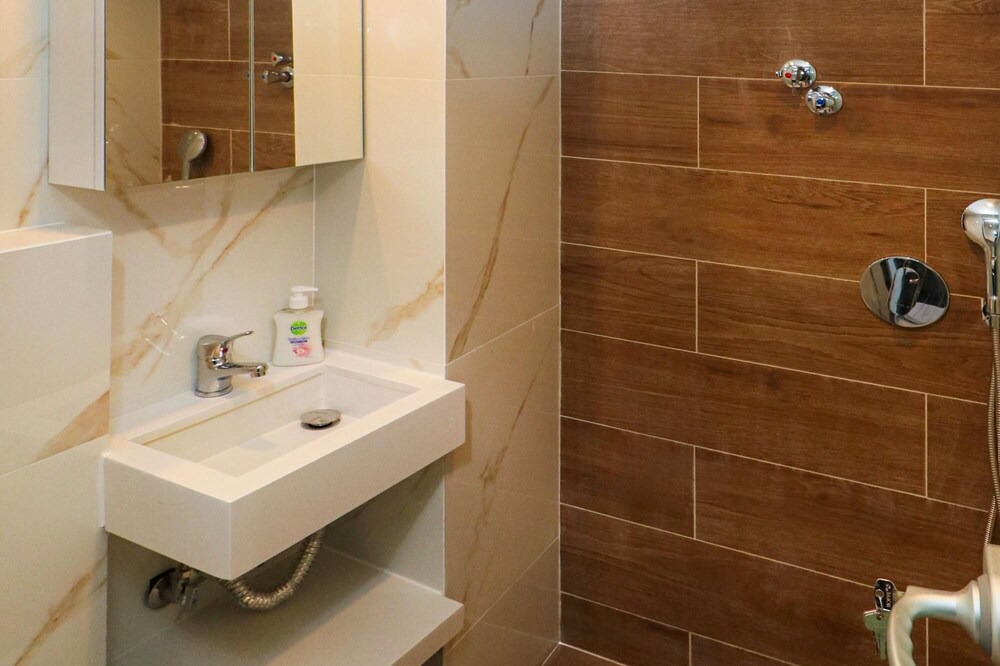 Photo of Bathroom in Polichrono