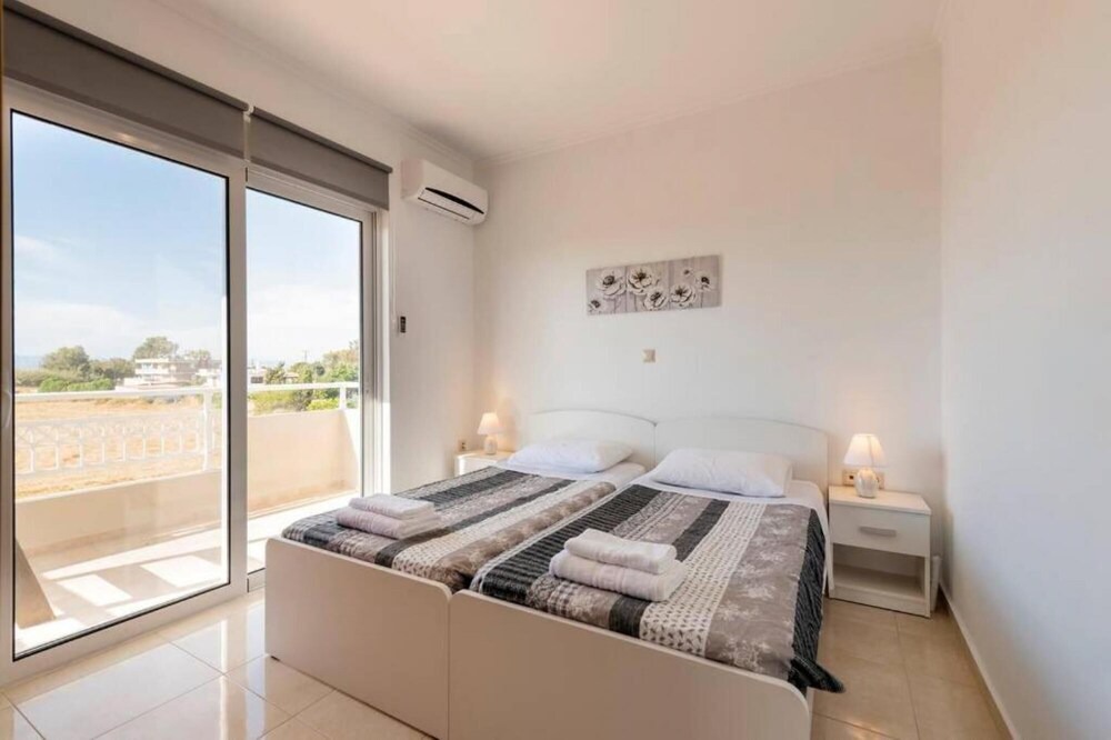 Photo of Bedroom in Petaloudes