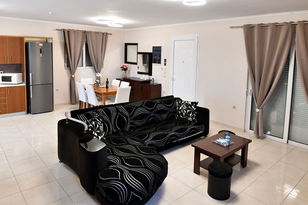 Photo of Livingroom in Petaloudes