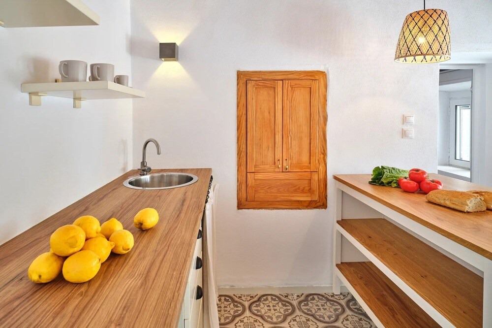 Photo of Kitchen in Psathi