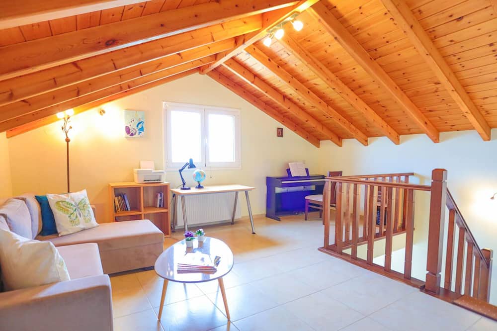 Photo of Livingroom in Sfakera