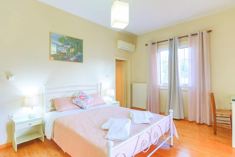 Photo of Bedroom in Kato Korakiana