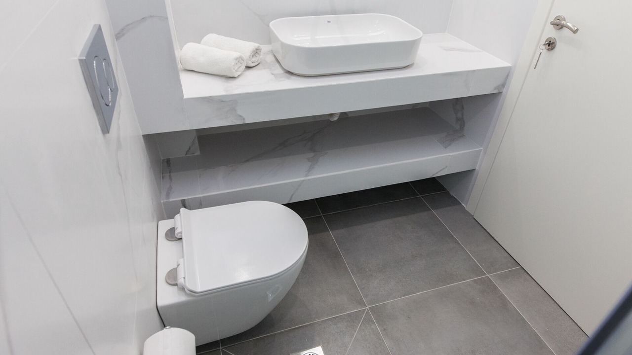 Photo of Bathroom in Marousi