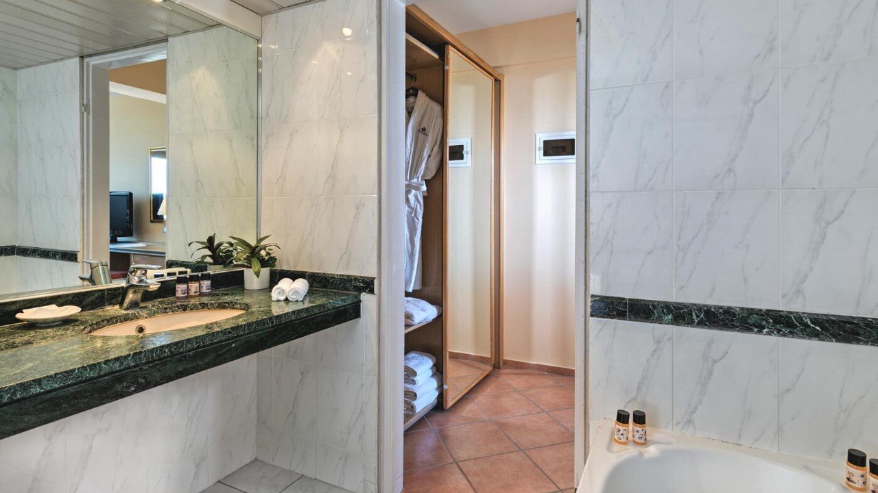 Photo of Bathroom in Kanoni