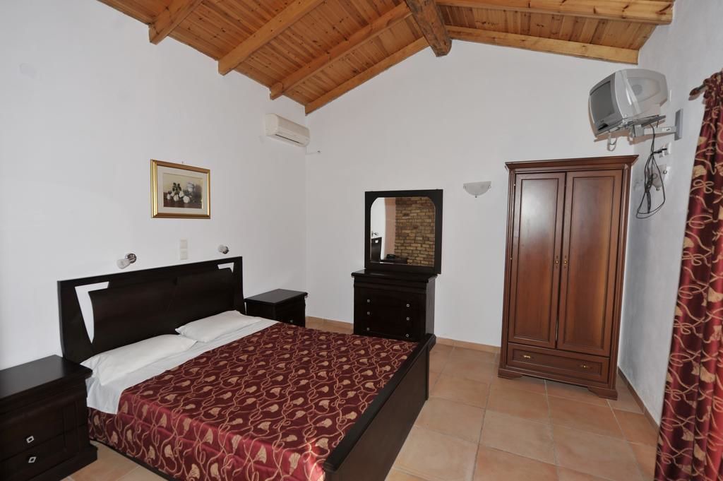 Photo of Bedroom in Liapades