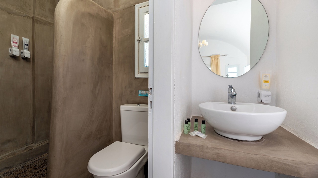 Photo of Bathroom in Karterados
